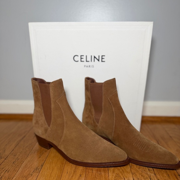 CELINE CAMARGUE WESTERN CHELSEA BOOT IN SUEDE CALFSKIN - Picture 1 of 4